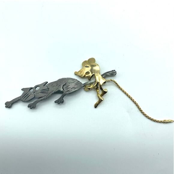 Vintage Ultra Craft Brooch Pewter Metal‎ Cat and Gold tone Rat long tail 4" - Picture 1 of 5